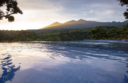 Bayan House | Pondok Guru Bakti Cottage