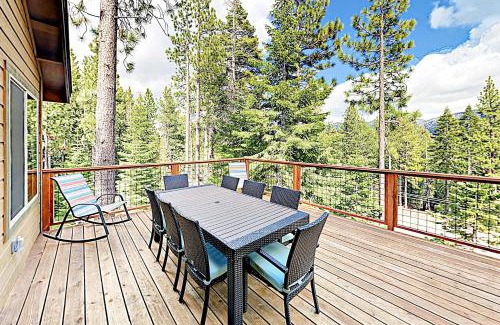 North Upper Truckee House | Pooewin Place