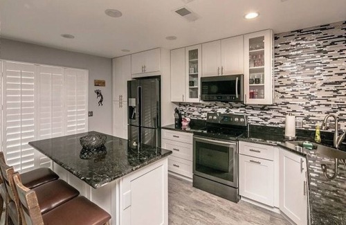 Sunridge Estates House | Pool Home with Views that go on forever! Have YOUR OWN PRIVATE OASIS!
