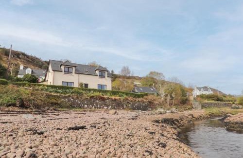 The Hebrides House | Pool House