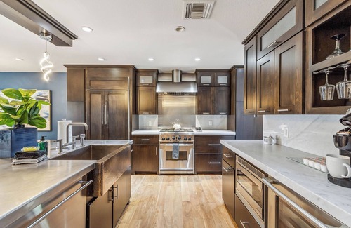 South Scottsdale House | Pool, Real Green Grass, Game Room + Near Old Town! Pets OK-Spacious For Groups!