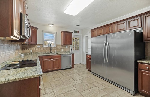 Graham House | Poolside at Possum Kingdom sleeps 12