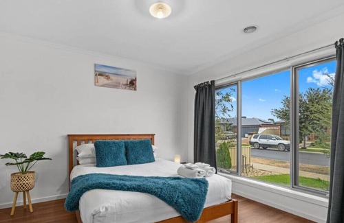 Shepparton North House | Popular Villa #2 · Popular Villa - Spacious 4 Bedroom Home
