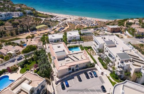 Porto de Mos Apartment | Porto de Mós 85 by Destination Algarve