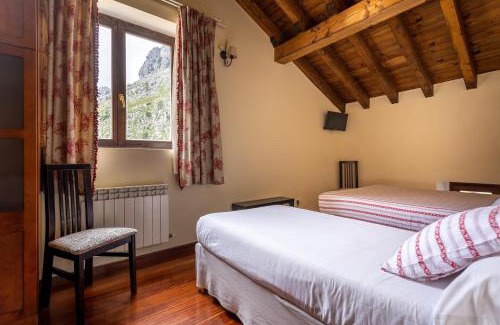 Mirones Hotel | Posada 3 Valles