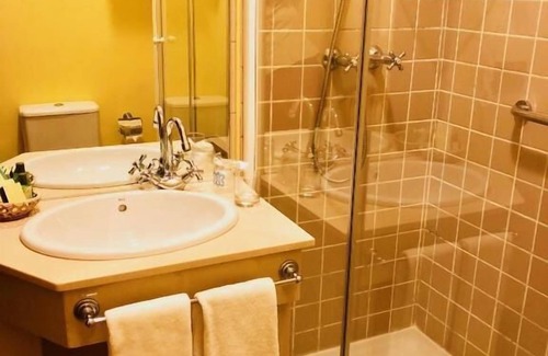 Hazas Hotel | Posada La Torre de la Quintana