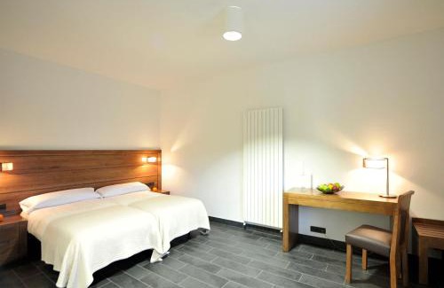 Santo Domingo de Silos Hotel | Posada Real Convento San Francisco