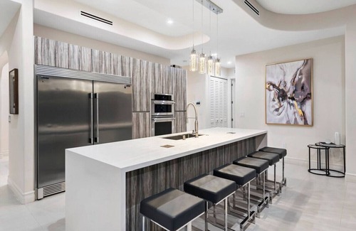 Coral Terrace House | Posh & Modern Villa with Pool