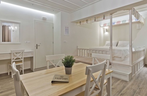 Karpathos House | Posidonia Luxury Suites