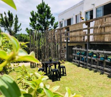 Nossa Senhora de Fatima Apartment | Pousada LUGAR - Quarto MAR familiar e tranquilo