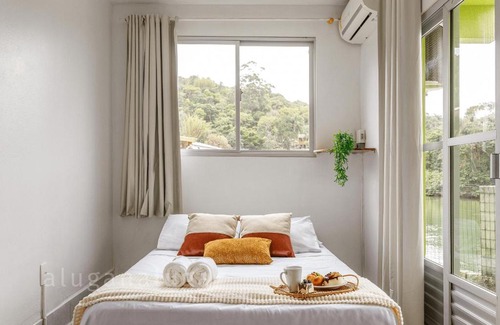 Barra da Lagoa Apartment | Pousada Morada do sol Canal View in Barra #4