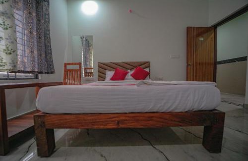 Kumbalgodu Hotel | PPH Living Jai Maruthi Boarding & Lodging