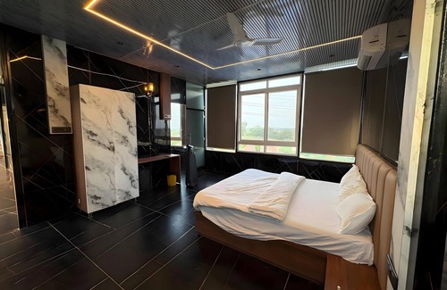 Bhongir Other | Praan Valley | A-Frame Stay w/Pool by Homeyhuts