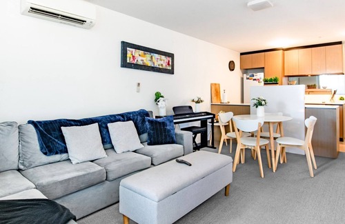 Windsor Apartment | Prahran Urban Escape Modern 2 Bed Aprt