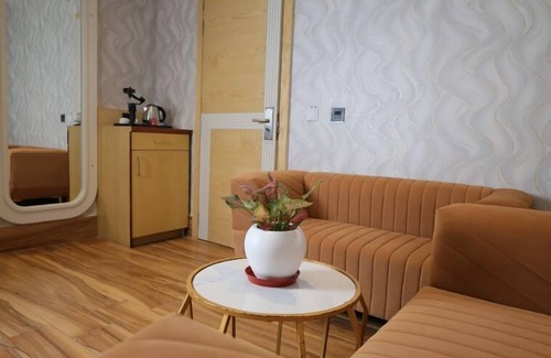 Bareilly Hotel | Prakash Continental