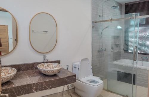 Wang Pong Villa | Pranatarn Pool Villa Coral Color