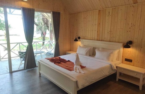 Daman Resort | Praveg Beach Resort Lighthouse Daman