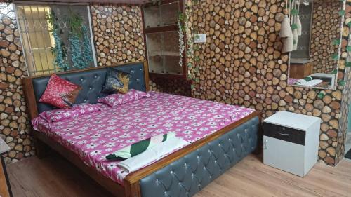 Bhubaneshwar House | Pravuprasad guesthouse budget room near railway station