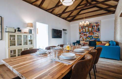 Encarnacion-Regina Villa | Preciosa Casa Renovada Centro Histórico 11 personas