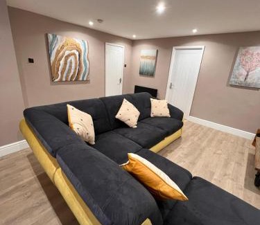 Middleton House | Premier inn comfort mattresses - sleeps 6