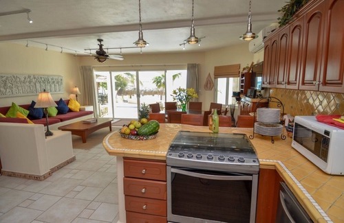 Soliman Bay Villa | Premier snorkeling from this beautiful beachfront villa, pool, AC and WiFi!