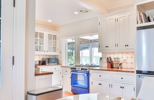 Woodstock House | Premier Woodstock Village Riverfront Home