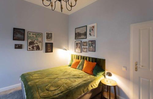 Ruhrort Apartment | Premium 2-Level apartment on Rhine, Great Location