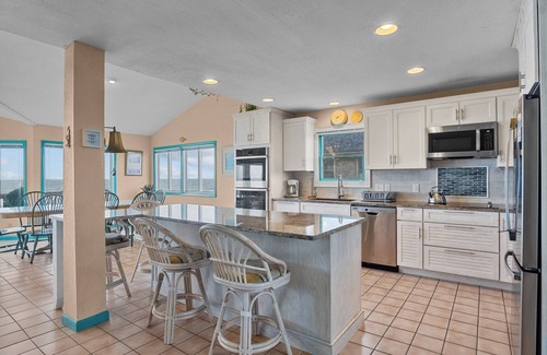 Avon House | Premium Avon oceanfront home! Best beach access, pool, tiki bar, hot tub ★
