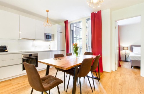 Sankt Ulrich Apartment | Premium Residence near Parlament in @YourVienna