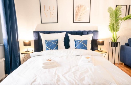 Mannheim Apartment | Premium Studio - 1 Min to HBF