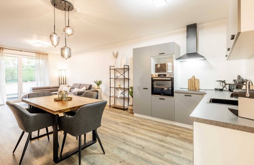 Hamm Apartment | Premium Suite 01 I Smart-TV I Terrasse I WiFi