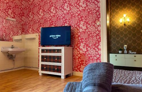 Lembruch Apartment | Premium Unterkunft für Monteure und Geschäftsreisende : Vollausgestattet, WIFI & Washing