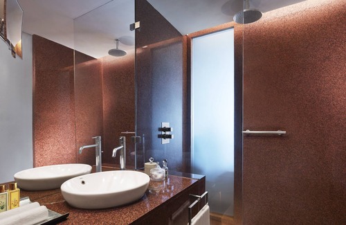 Cuffe Parade Hotel | President, Mumbai - IHCL SeleQtions