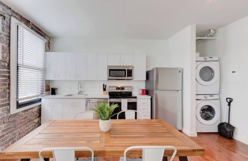 South Main Historic District Apartment | Prime Downtown Hub | Walk to Beale, Culture & Eats