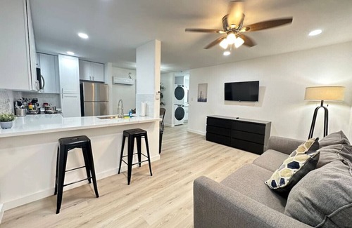 Neartown Apartment | Prime Location Apartment Close to HoustonNightlife