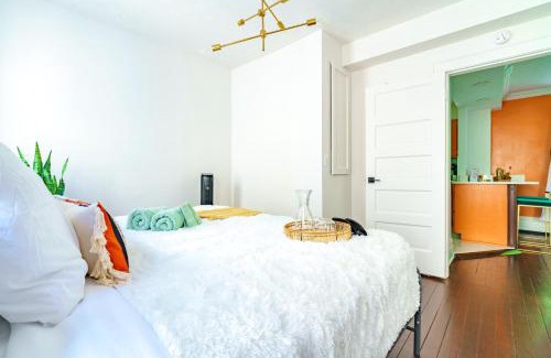 Short North House | Prime Location Top Rated Clean Parking Free!
