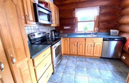 West Bay Ski Chalet | Privacy @ Bras d’Or Lake Eagle House Chalet