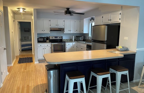 Valentines House | Private Beach space on Pea Hill Creek!