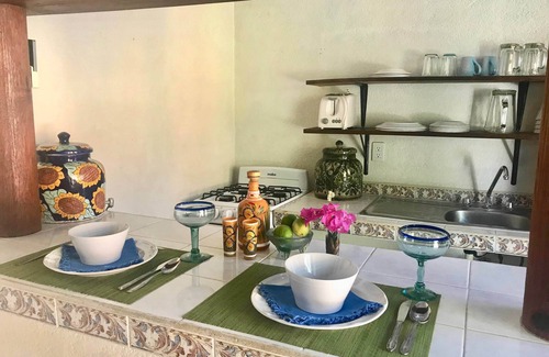 Ixtapa - Zihuatanejo Cottage | Private Casita, 1BR, A/C, 1 Block to the Best Beach in Zihuatanejo