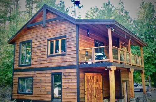 Mount Currie Ski Chalet | Private Chalet - Relax and unwind or recreate to your heart's content