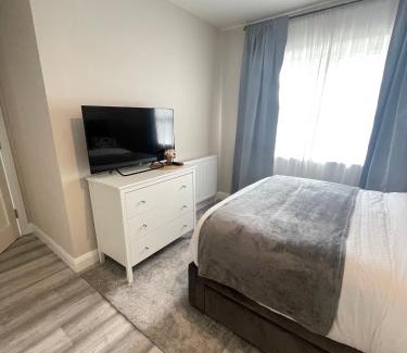 Ballitore House | Private Cozy Double Bedroom