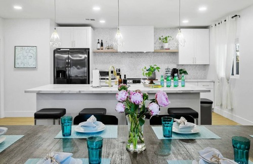 Camelback East House | Private Desert Haven Near Old Town: Pool BBQ Games