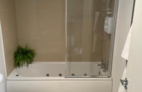 Naas House | Private Double Room & Bathroom