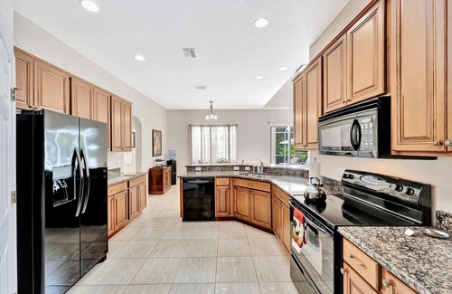 North Port House | Private Estate w/Heated Pool in Sarasota County, FL