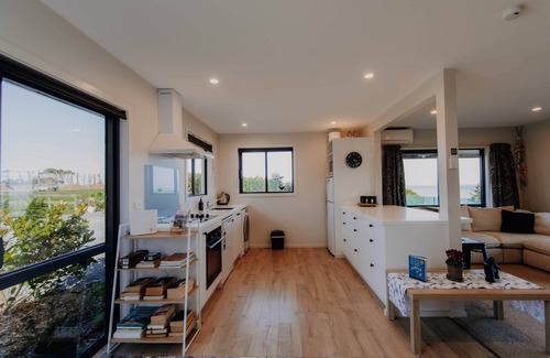 Kaikoura House | Private | Expansive Ocean and Mountain Views - KK2140, Private | Expansive Ocean and Mountain Views