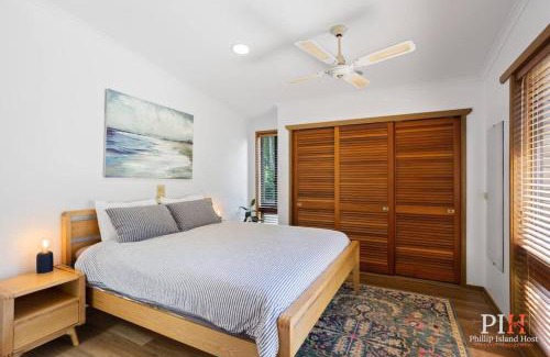 Cowes House | Private Gate to Beach Sleeps 10