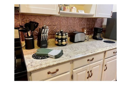 Glens Falls Apartment | Private Historic Downtown Executive Suite