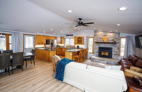 Egg Harbor House | Private Home in Egg Harbor-Fire Pit and Fire Place