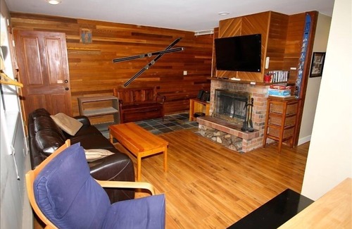 Emerald Estates House | Private house - Jacuzzi - 10 beds - Budget accommodation