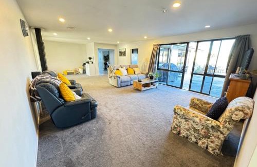 Methven House | Private oasis and kid friendly space